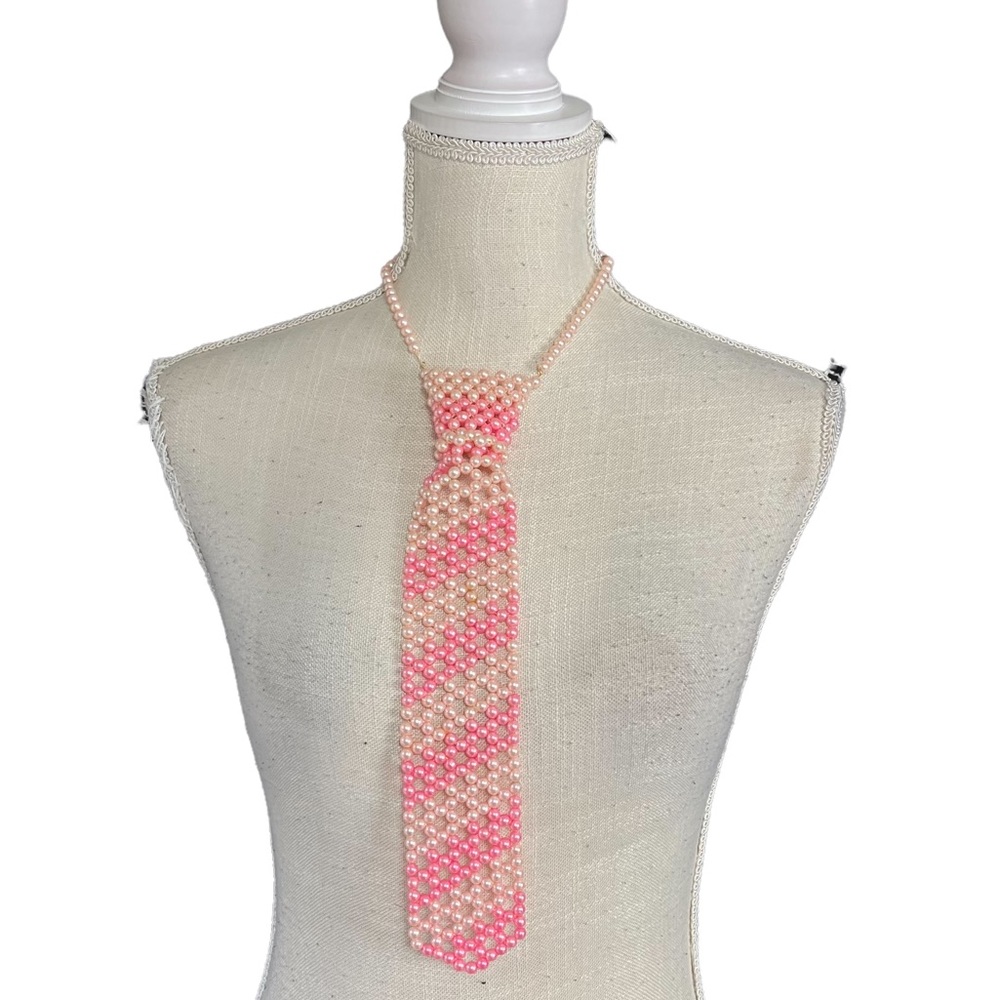 Vintage 90s 80s beaded tie necklace